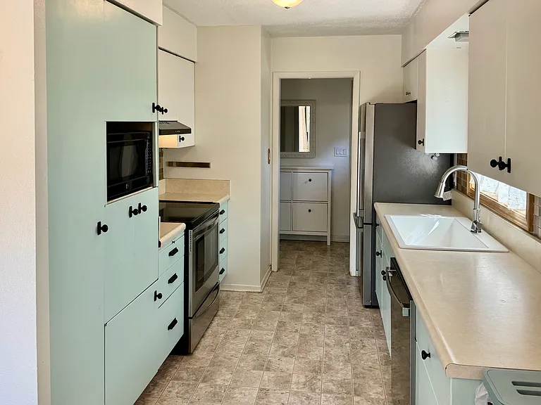 2019 Selkirk Pl — Photo 6