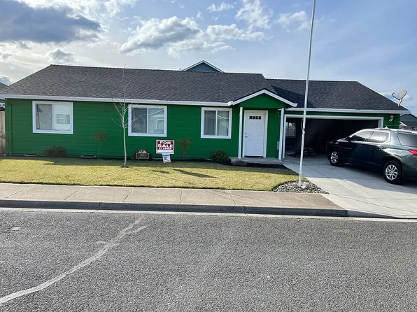 1033 Brandon Way, Phoenix, OR 97535