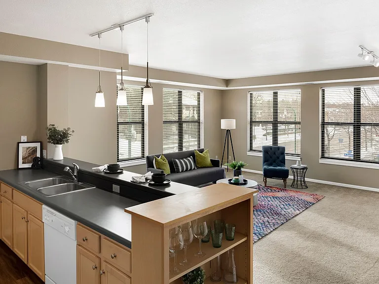 West River Commons — Photo 8