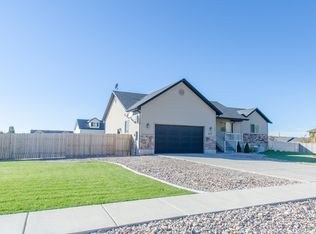 237 S 100 W, Hyde Park, UT 84318