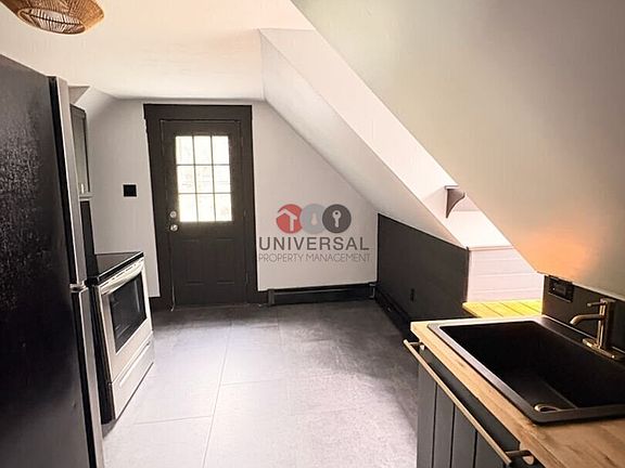 3rd image of 107 Messer St #3