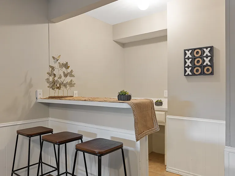 2937 Shalimar Dr — Photo 5