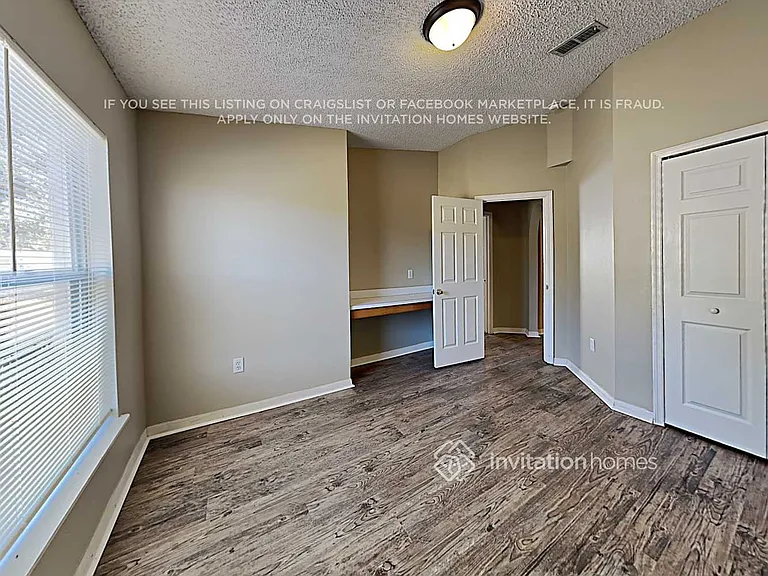 15955 Wilkinson Dr — Photo 12