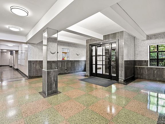 4th image of 83-25 98 Street #4L