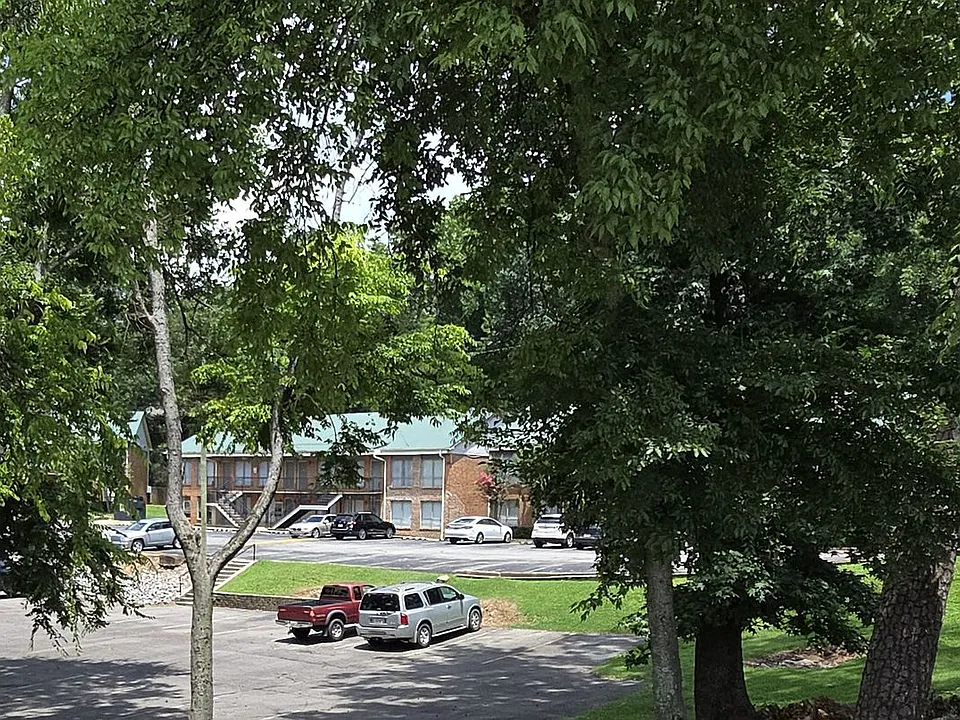 Green Springs Village Apartments - Birmingham, AL