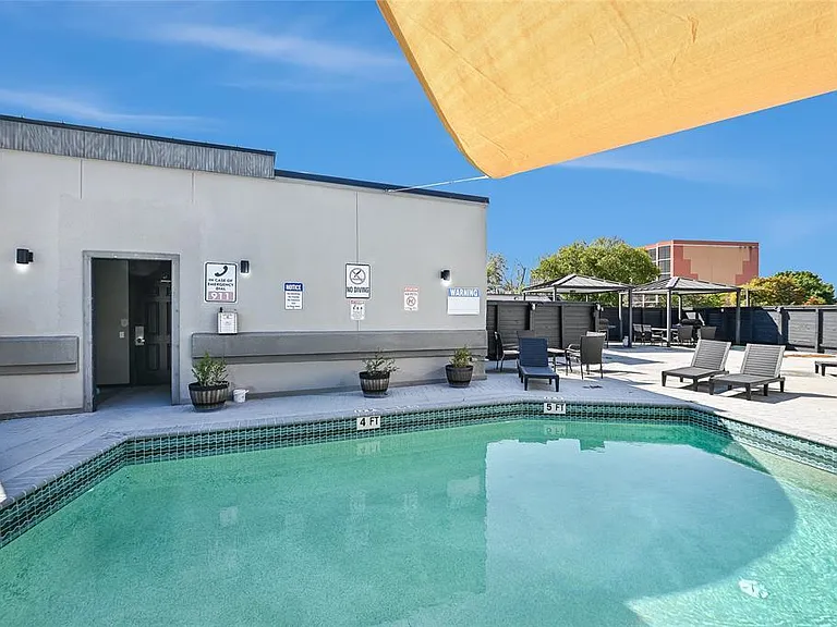 935 La Posada Dr #126 — Photo 12