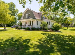 321 1st St, Allenton, WI 53002