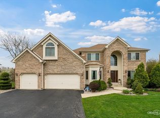 4411 Clearwater Ln, Naperville, IL 60564