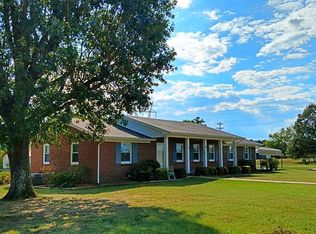 1711 Sundown Dr, Lawrenceburg, TN 38464