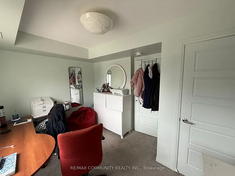 46 Sarah Jackson Cres — Photo 10
