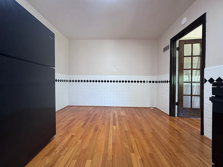 5872 Loran Ave — Photo 14