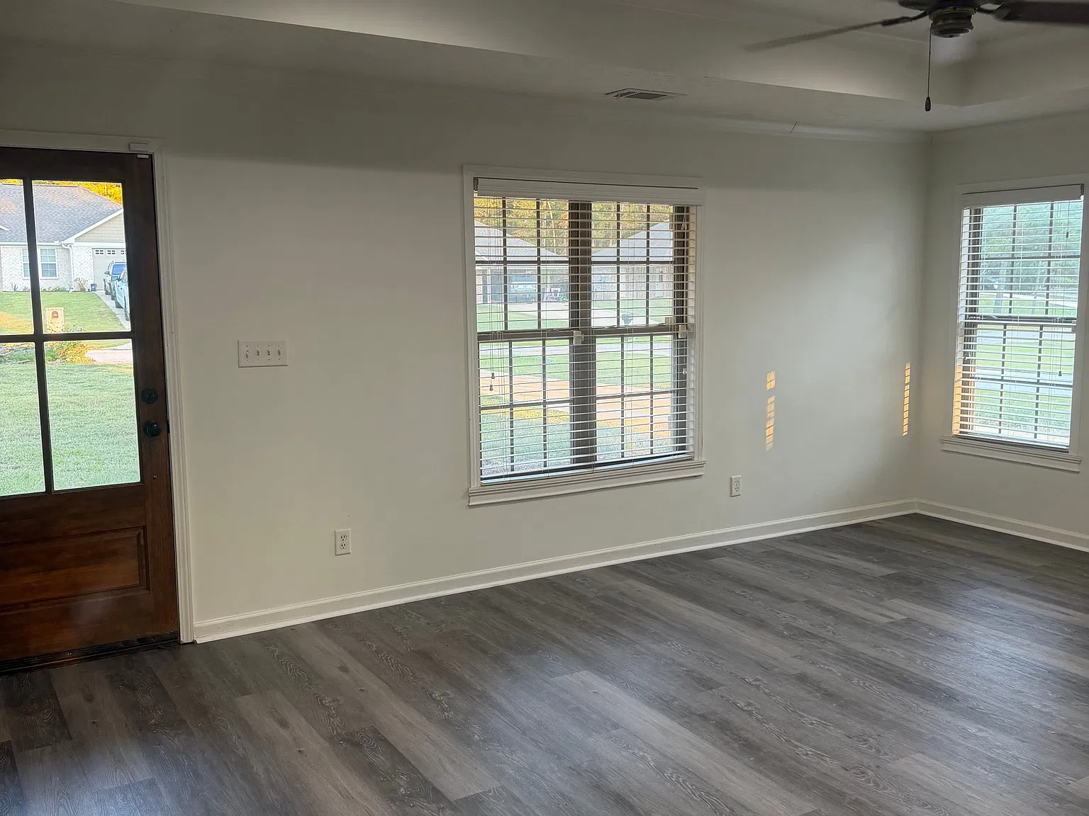 3 bed, 2.0 bath, 1480 sqft, $1,600 — Photo 3