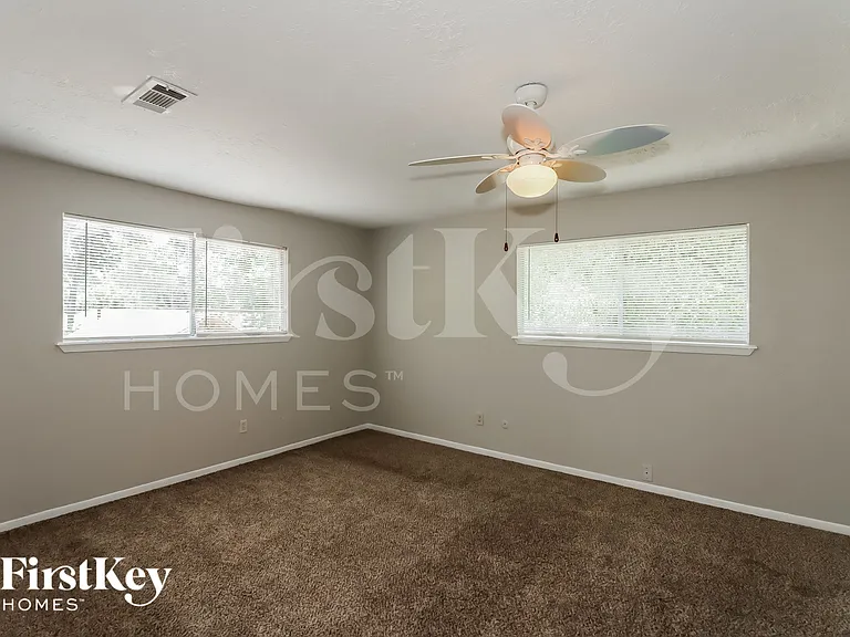 24023 Spring Mill Ln — Photo 11