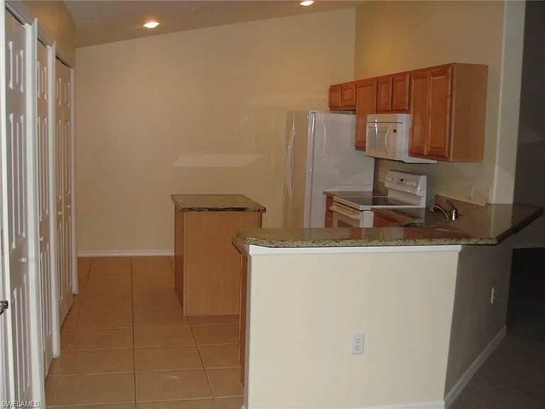 1295 Henley St #1204 — Photo 14