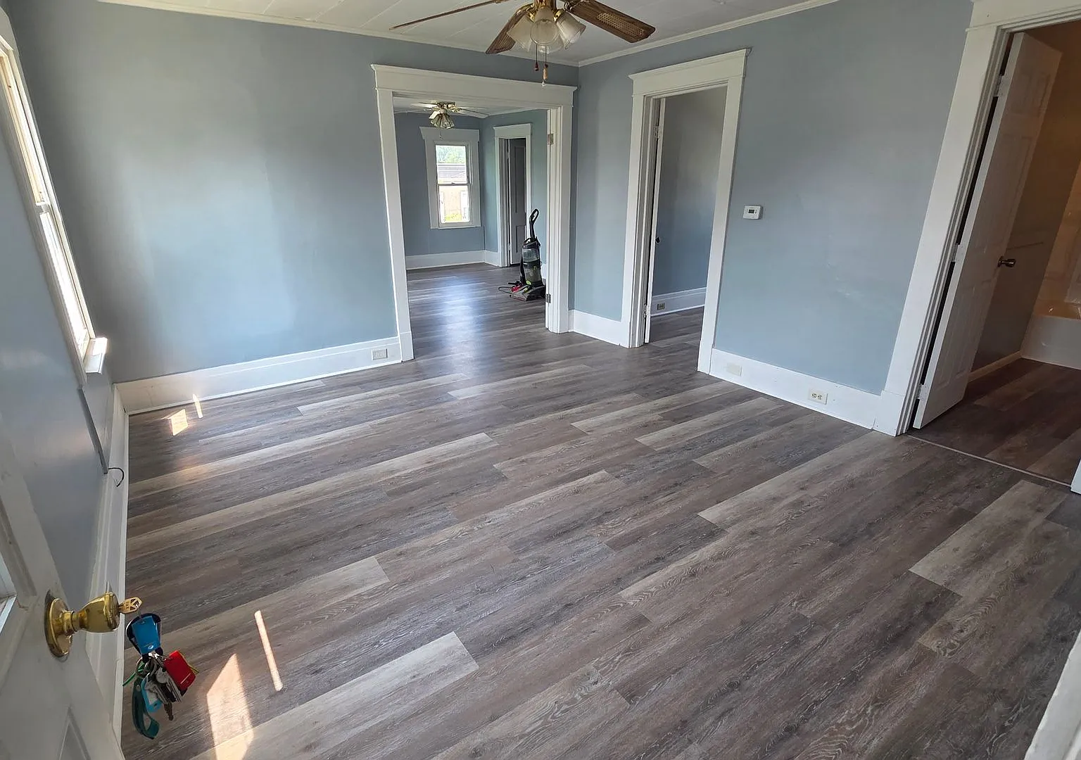 903 W 4th St — Photo 1