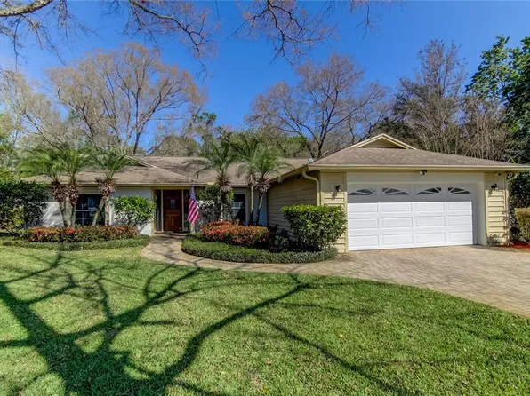 2508 Victarra Cir, Lutz, FL 33559