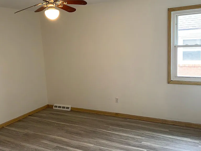 13578 Cedar Rd #2 — Photo 14