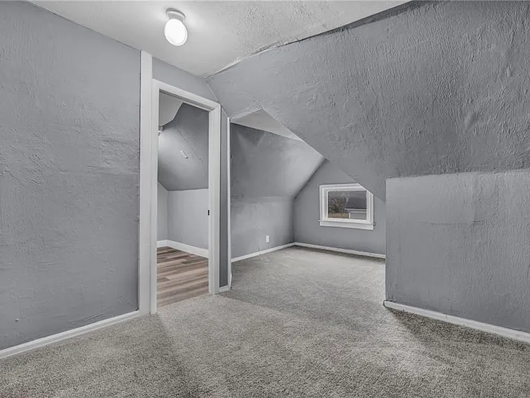 1114 E 112th St #2 — Photo 14