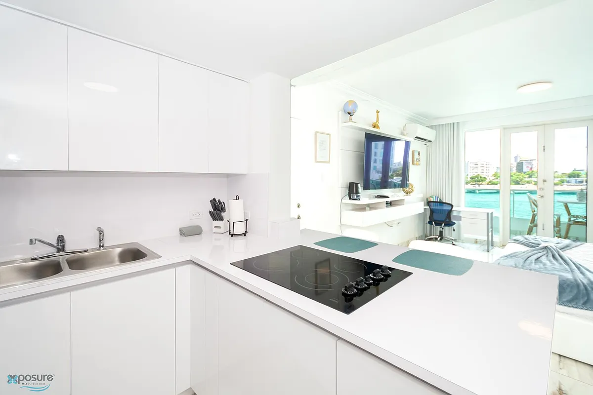 Building Photo - 15 Condado Lagoon Vlg #7323
