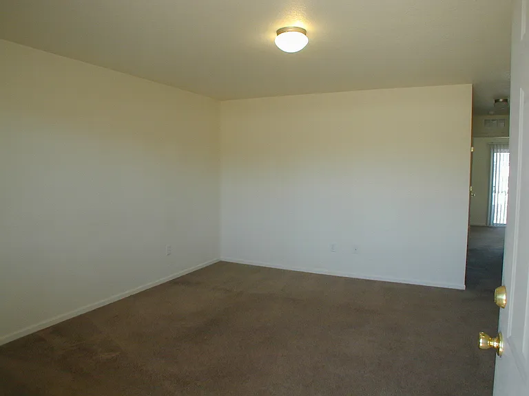 304 Snyder Ave — Photo 2