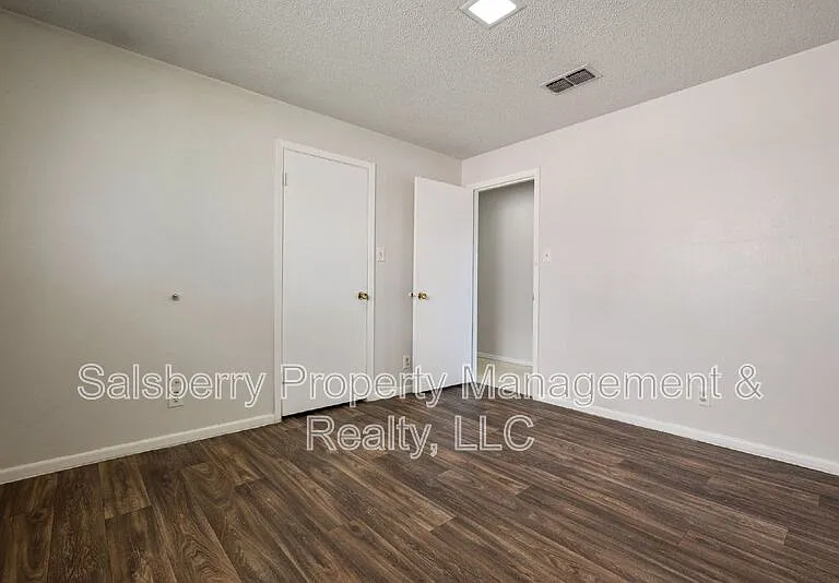 4913 Westlake Dr — Photo 17