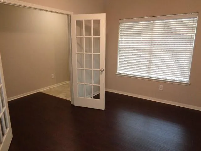 4 bed, 2.5 bath, 1795 sqft, $1,900 — Photo 4
