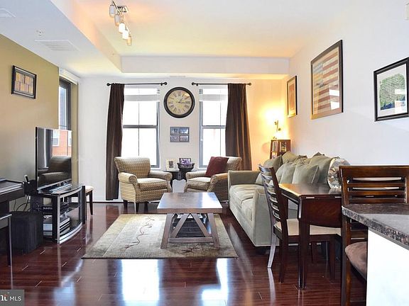 4th image of 1111 Oronoco St Unit 324