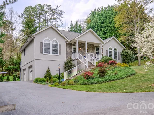 9 Double Eagle Dr, Weaverville, NC 28787