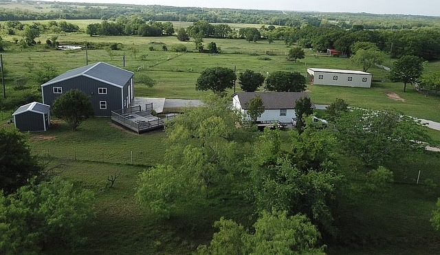 1st image of 825 County Road 3655