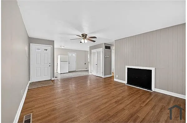 Building Photo - 4075 Middlehurst Ln