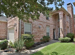 1018 Enclave Sq S, Houston, TX 77077