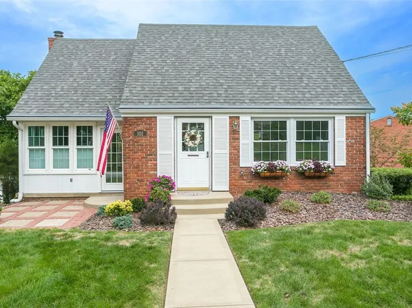 101 Carousel Dr, Delmont, PA 15626