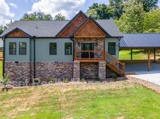 915 River Cliff Dr, Kodak, TN 37764
