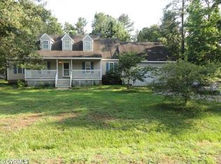 9407 Oak River Dr W, South Chesterfield, VA 23803