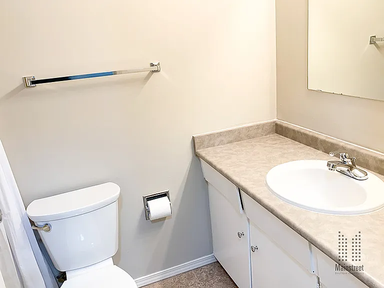 1060 Willemar Ave — Photo 5
