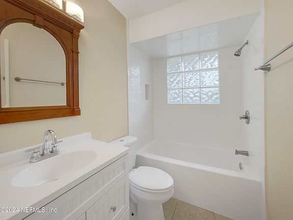 5th image of 3988 ARBOR LAKE Circle