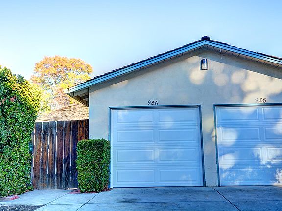 2nd image of 986 Gretchen Ln #1