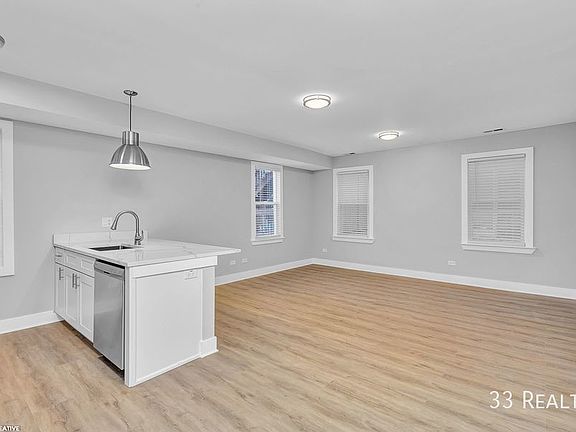4th image of 2020 S Allport St #Ch1