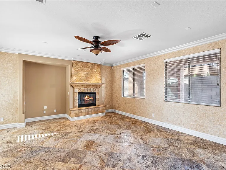 1178 Olivia Pkwy — Photo 11