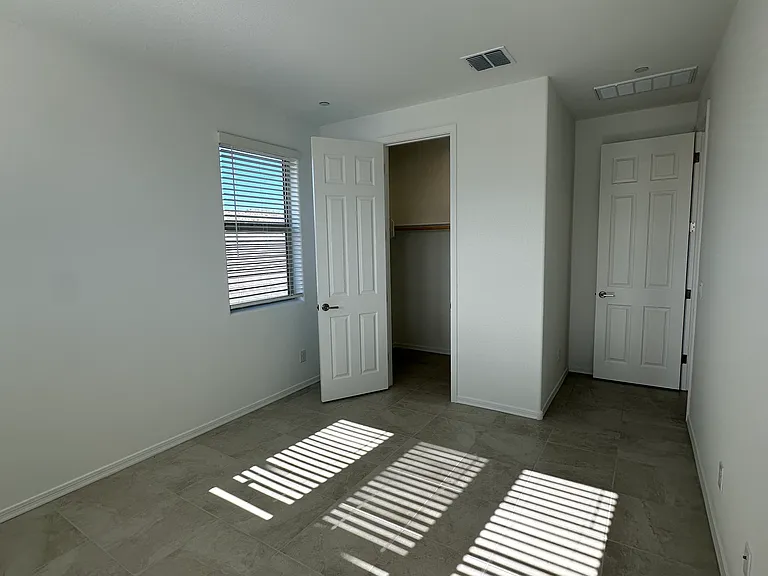 13412 W Eagle Feather Rd — Photo 22