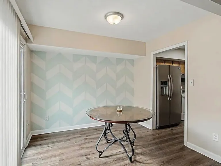 1511 Monterry Pl — Photo 7