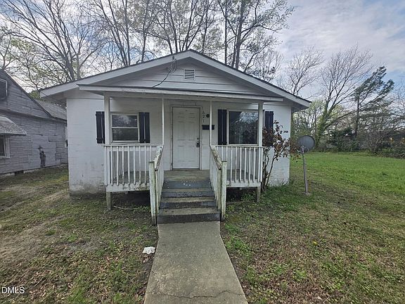 3rd image of 621 Clyde St