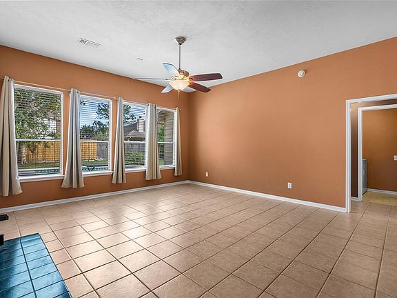 5th image of 206 Chariss Glen Drive