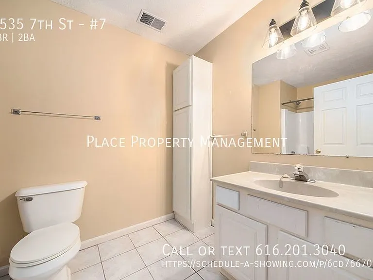 2535 7th St #7 — Photo 4