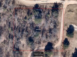 435 Pine St, Harrison, MI 48625