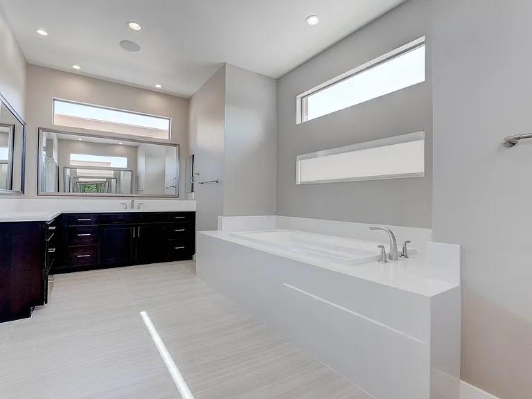 86 Pristine Glen St — Photo 39