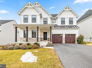 2758 Hillfield Dr, Frederick, MD 21702