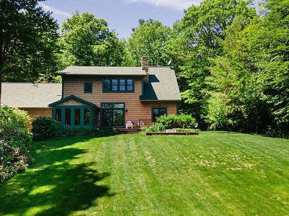 2nd image of 216 Old Forest Road