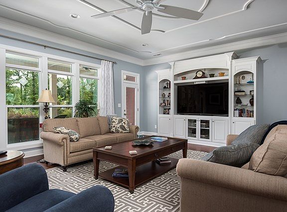 4th image of 109 Meadowhill Dr