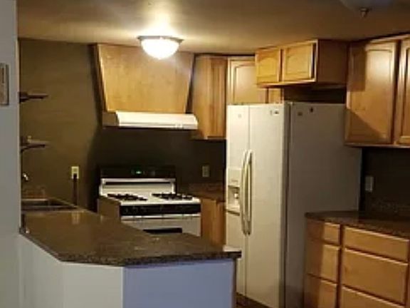 5th image of 1905 W Easton Ct